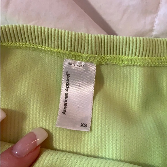 Neon yellow mini skirt - Picture 3 of 4